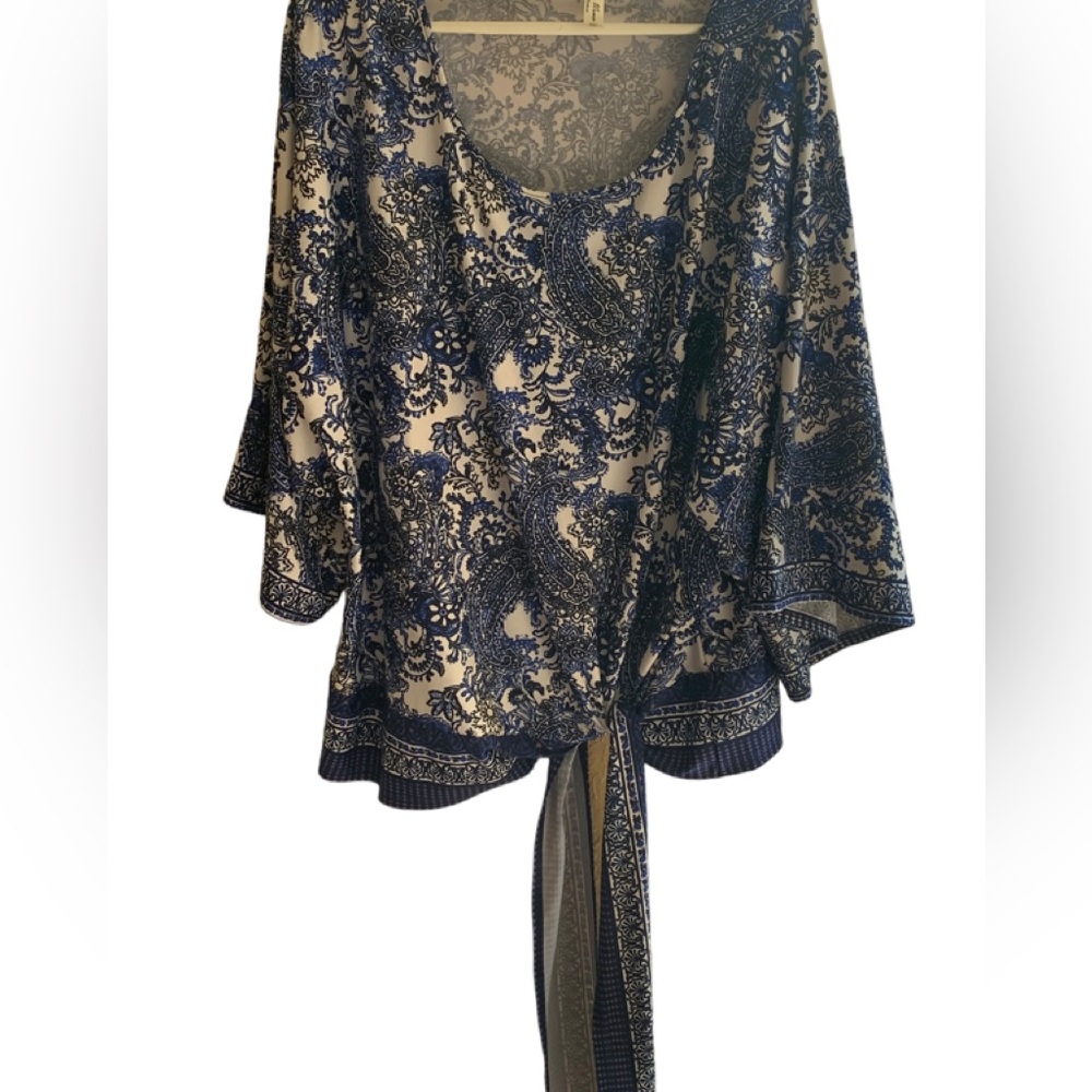 Perception Women, Blue White Floral Blouse, 3/4 Sleeves, Size 3X